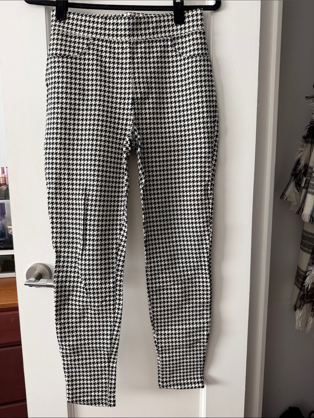 Houndstooth Stretch Slim Leg Women’s Pants - Black/White